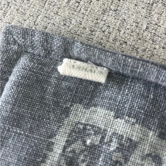 Arhaus Pillow Cover NWOT - Picture 3 of 7